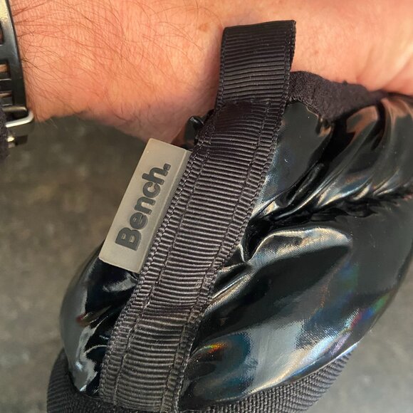 Bench Puffer Slippers - Large/X-Large - Picture 8 of 8